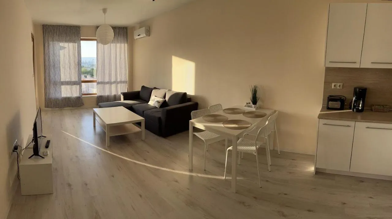 Apartments near the sea Varna 0*,